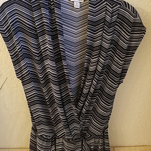 STORM Dress Black and White Small - Picture 6 of 7